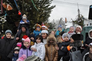 АНДРЕЙ СТРИХАРСКИЙ И КОМПАНИЯ "СТАТУС ГРУПП" ОТКРЫЛИ НОВОГОДНЮЮ ЕЛКУ НА "ОСОКОРКАХ"